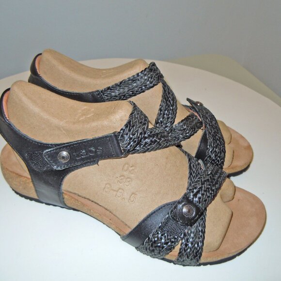 Täōs Trulie Sandal, Size 7.5 - Picture 1 of 11